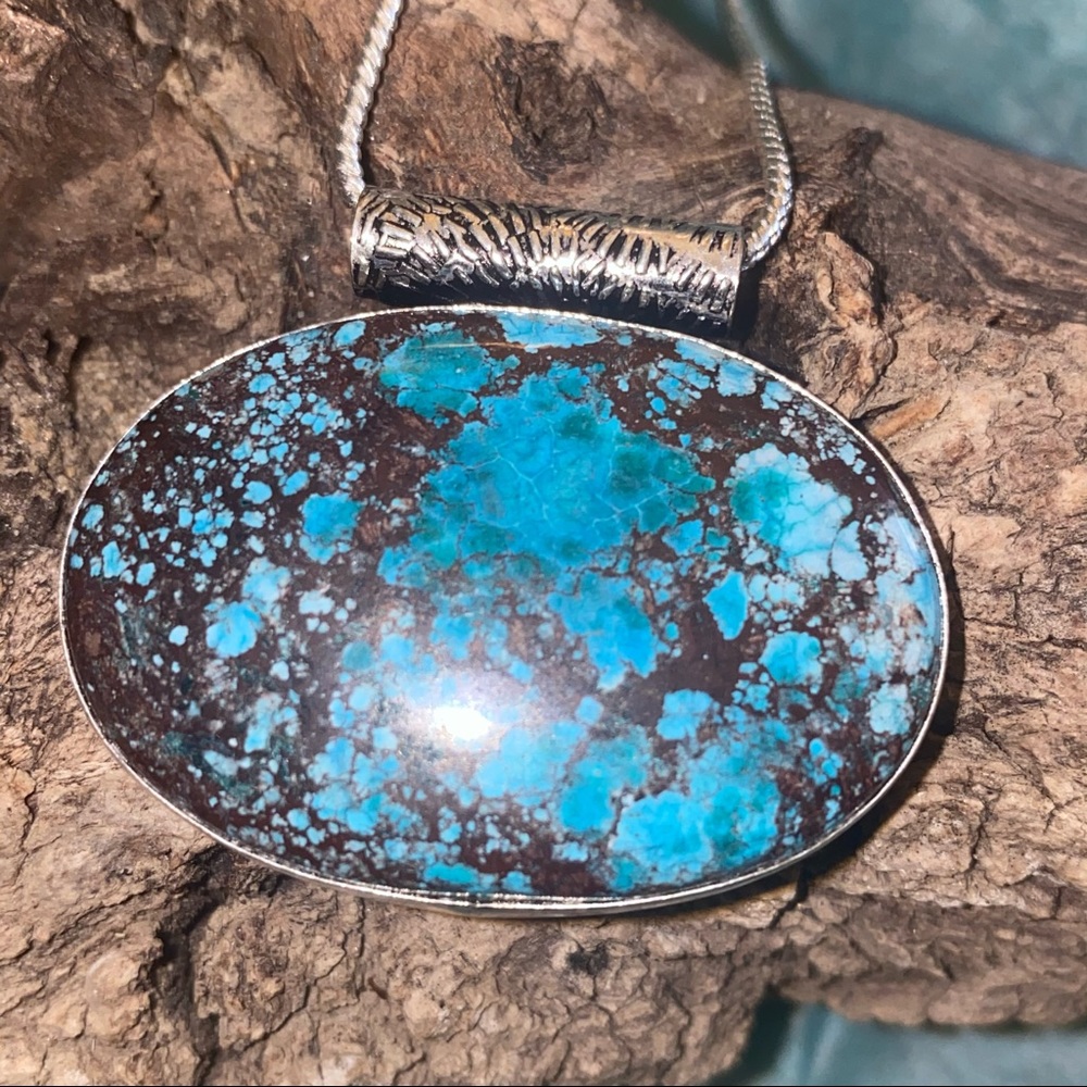 Turquoise Stone Oval Pendant in Silver Setting